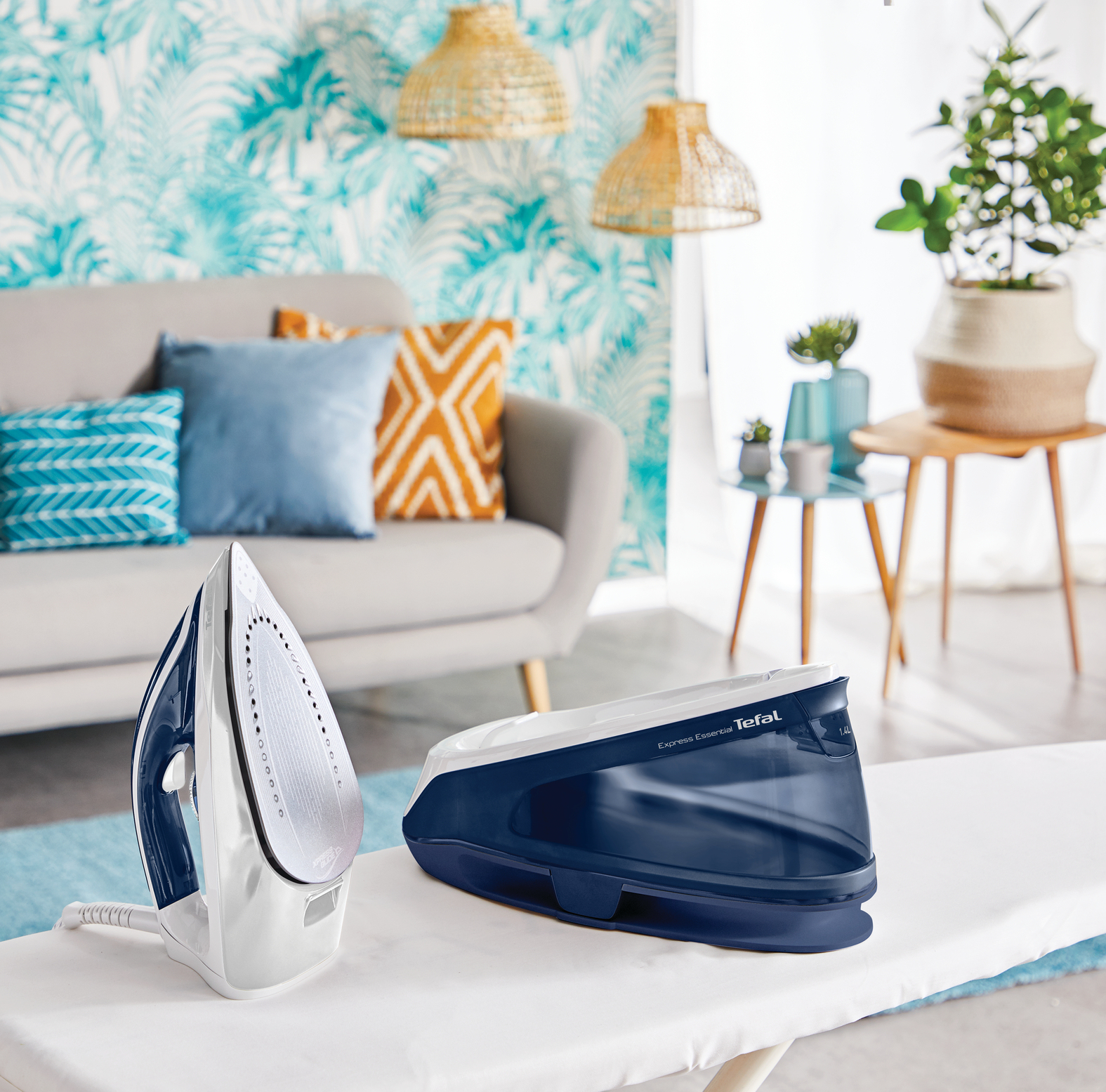 Tefal SV6116 steam ironing station – image 8