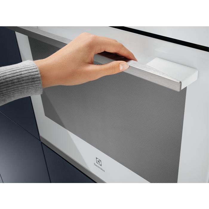 Electrolux CKM700CV 43 L White – image 5