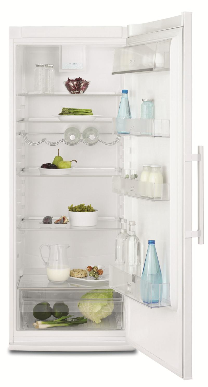 Electrolux ERF3311AOW fridge Freestanding