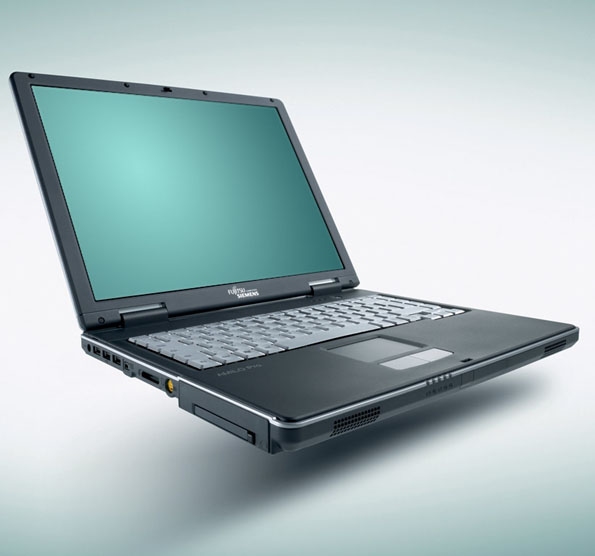 Fujitsu Amilo Pro V8010 Intel Pentium M 740