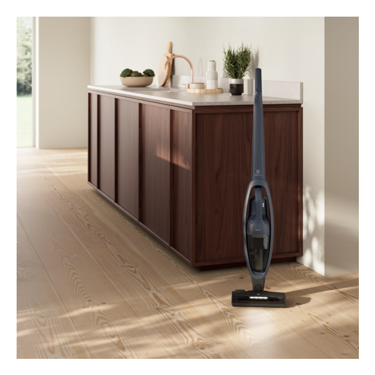Electrolux ES52CB18DB 2-in-1 stick vacuum Battery Dry Cyclonic, Post motor filter Bagless – image 3