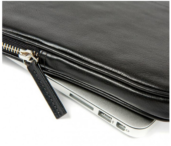 dbramante1928 Case for MacBook Pro 15 - Premium black – image 3