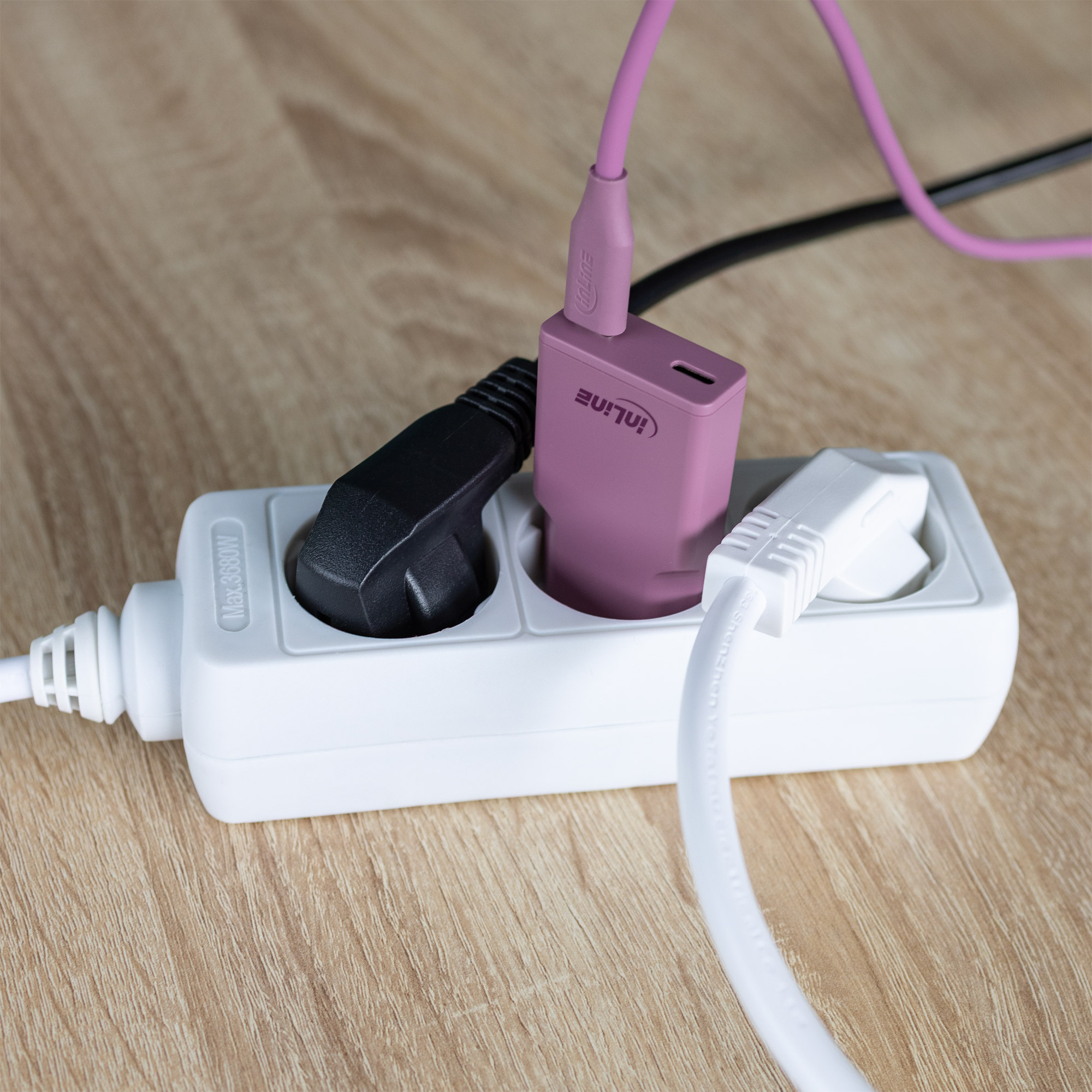 InLine 31590P mobile device charger Universal Berry AC Fast charging Indoor – image 8
