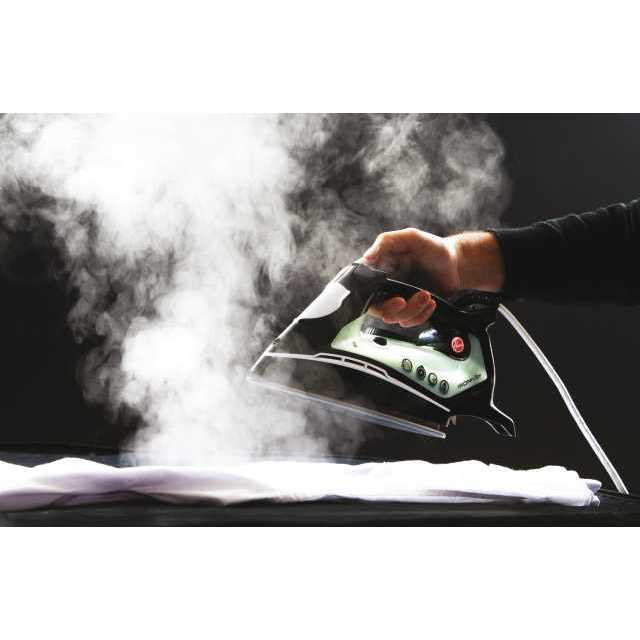Hoover Ironflow Dry & Steam iron Ceramic soleplate Black, White – image 7