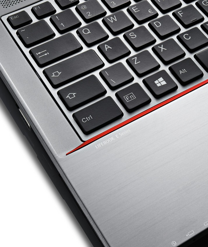 Fujitsu LIFEBOOK E754 Intel® Core™ i5 i5-4200M Laptop – image 2