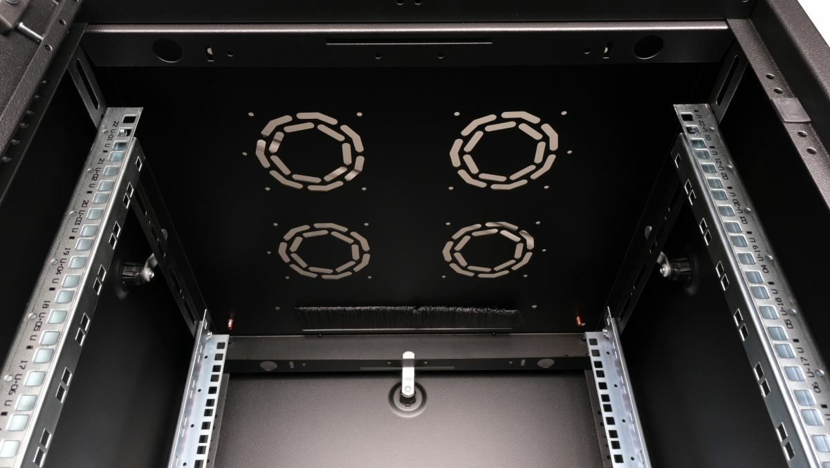Equip Basic Flex 19' Cabinet, 22U – image 4