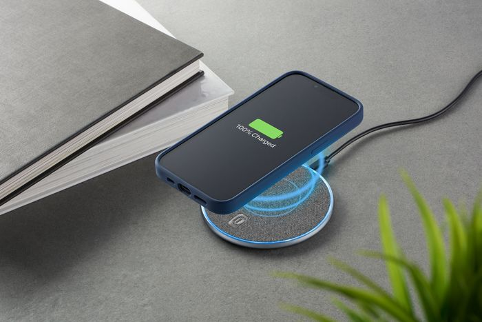 Cellularline Tweed wireless charger – image 2