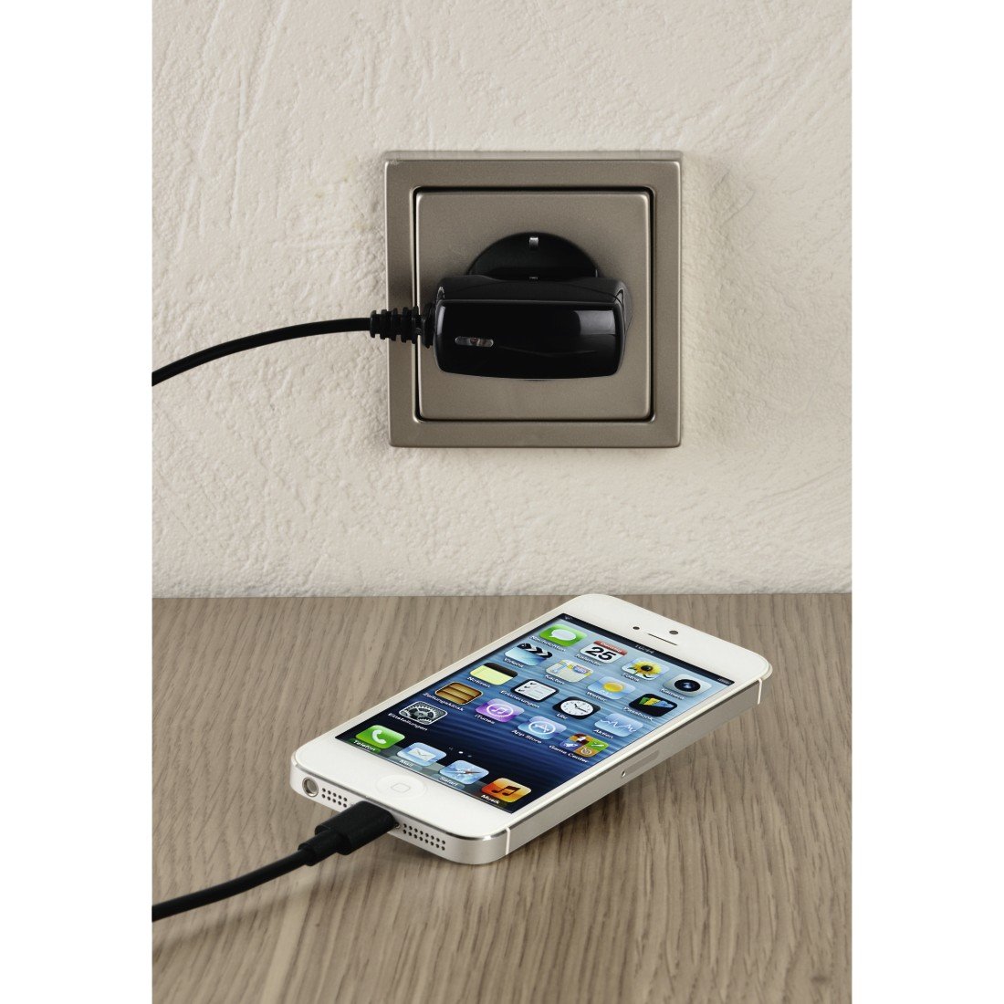 Hama 00173638 mobile device charger Smartphone, Tablet Black AC Indoor – image 3