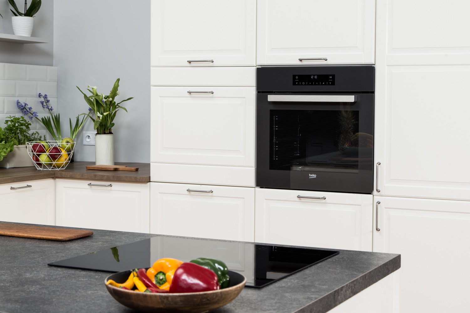 Beko BIM24400ZGCS oven – image 8