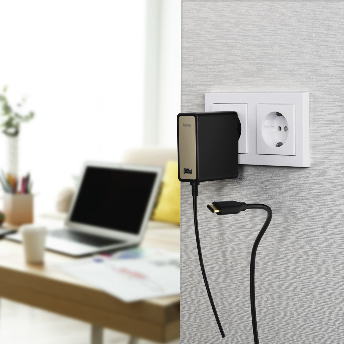 Hama 00054184 mobile device charger Universal Black, Gold USB Indoor – image 4