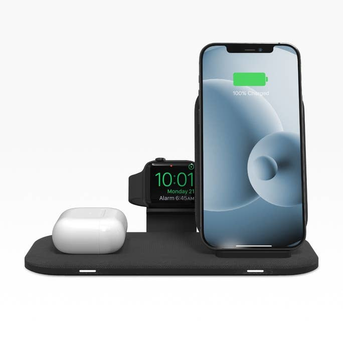 mophie wireless charging stand+ with EU Plug – image 2