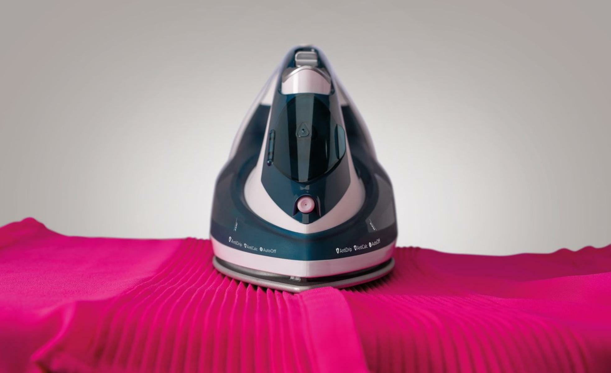 Gorenje SIH2200TQC iron Steam iron Ceramic soleplate – image 3