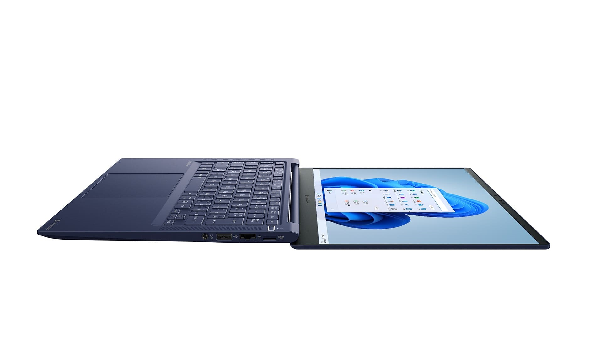 Dynabook R9/V Intel® Core™ i7 i7-1260P Laptop – image 4