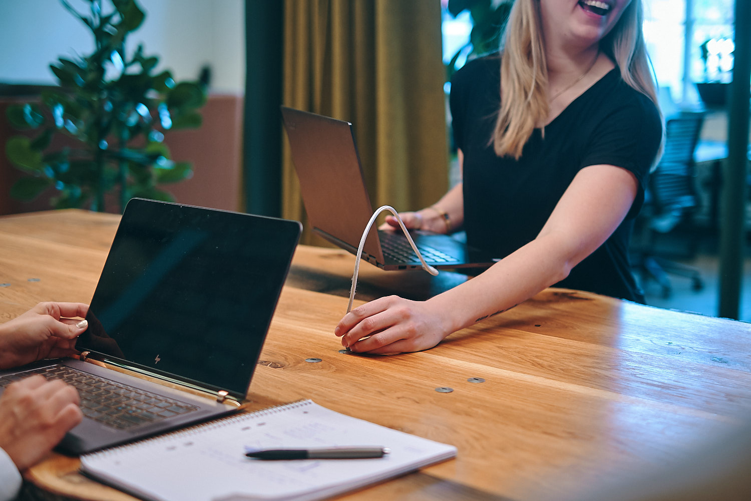 Resim Ochno O-DO-100-2 USB C Masa Montaj Hub