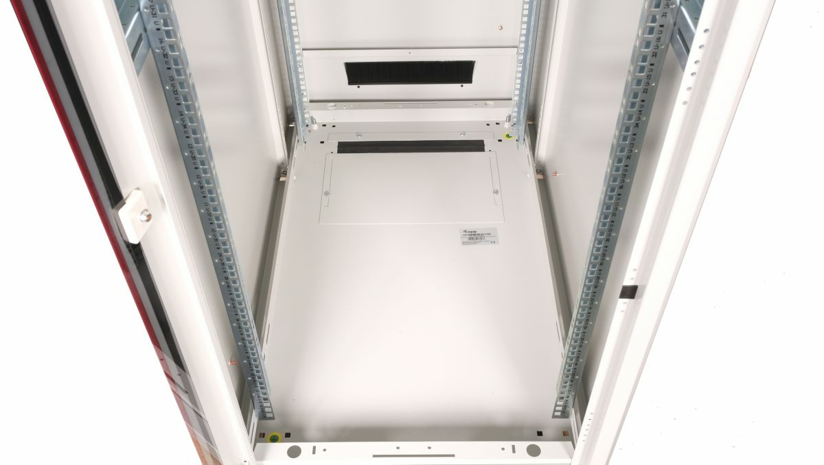 Equip Dynamic Flex 19' Cabinet, 47U – image 4