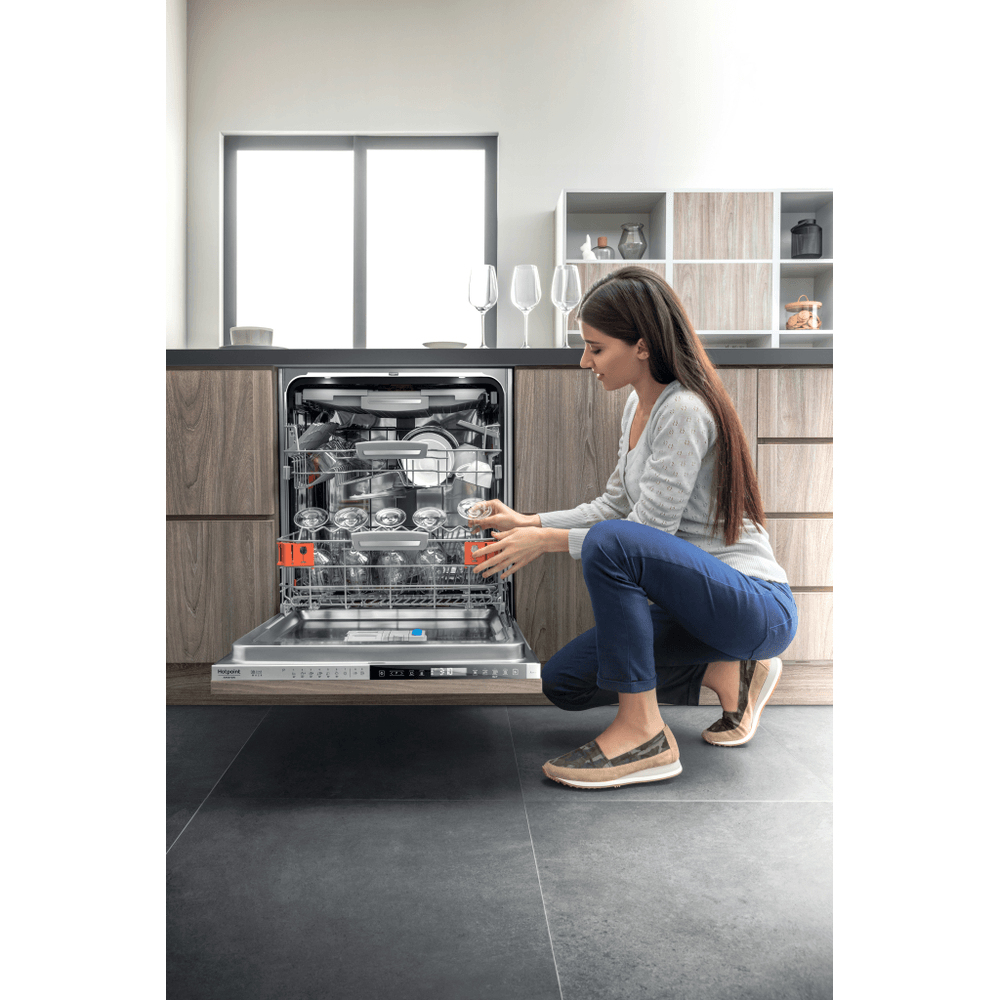 Hotpoint HIP 4O23 WGL O – image 9