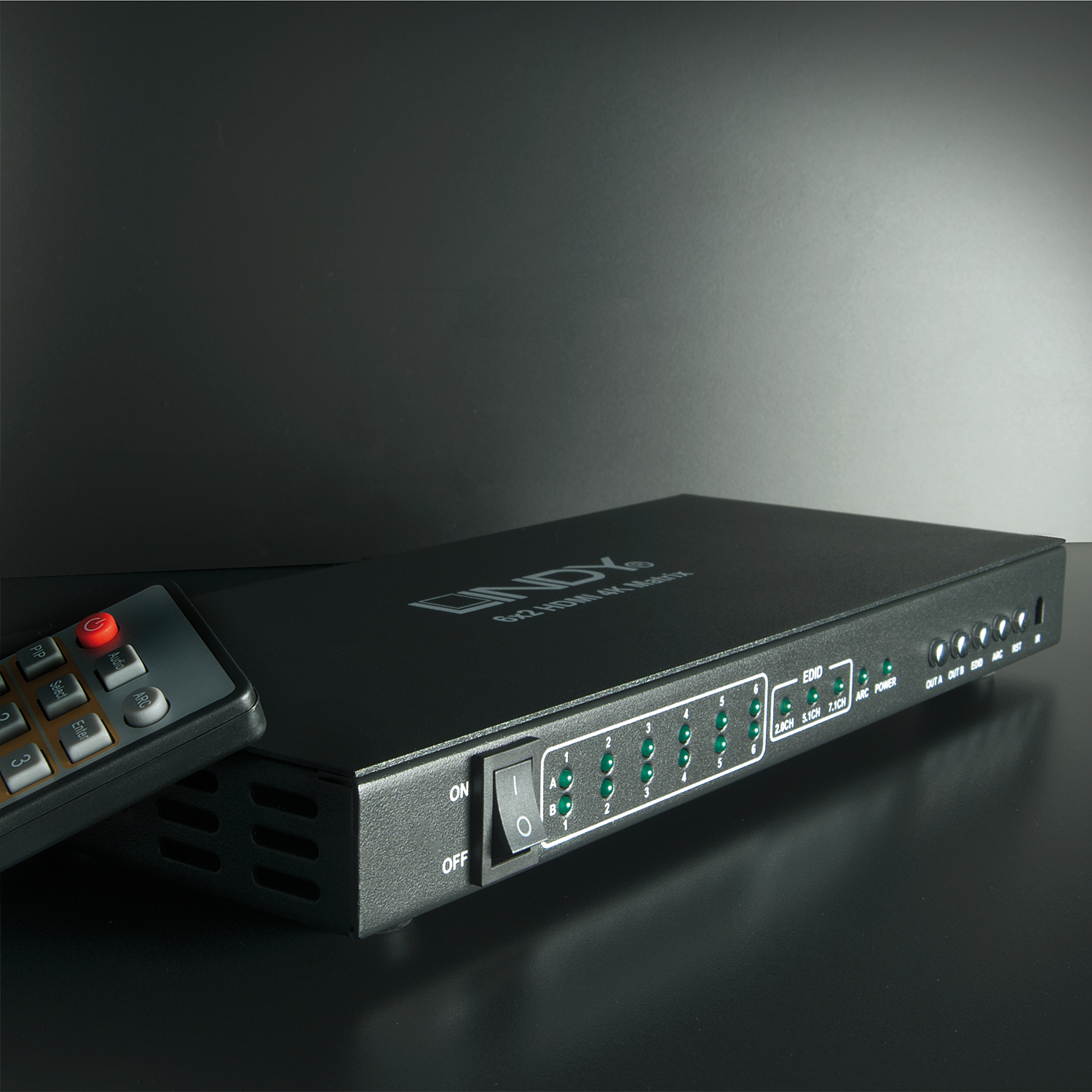 Lindy 6x2 HDMI 10.2G Matrix Switch with PiP – image 3