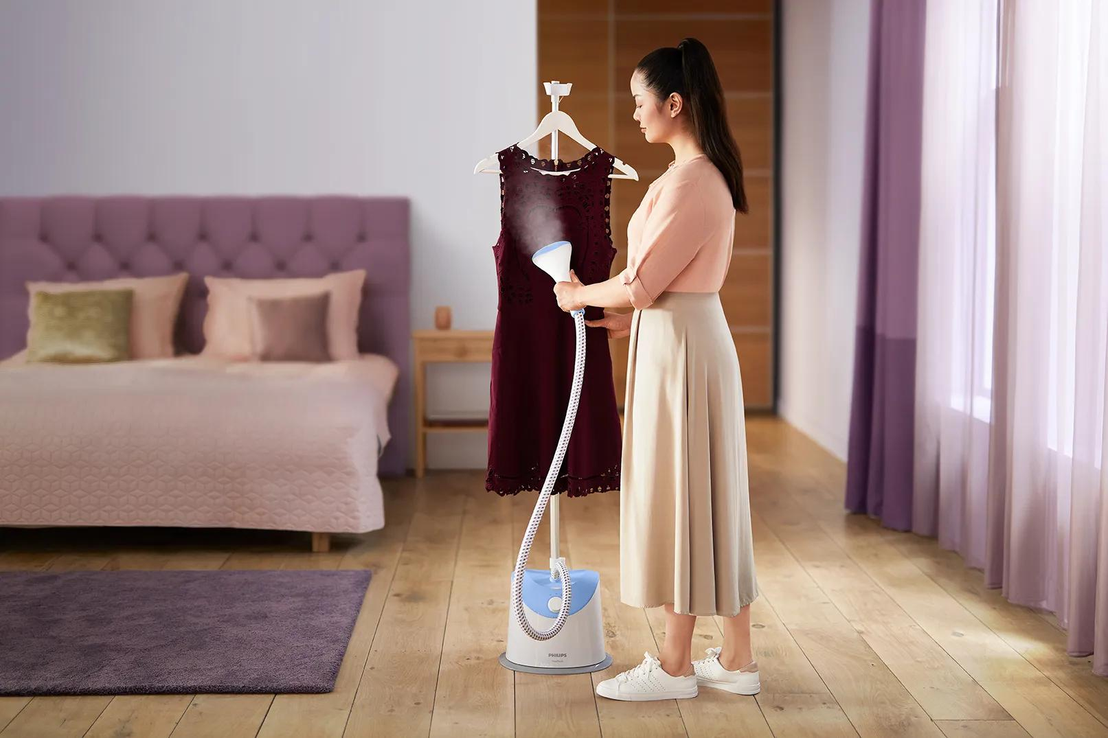 Philips GC482 Handheld garment steamer – image 9