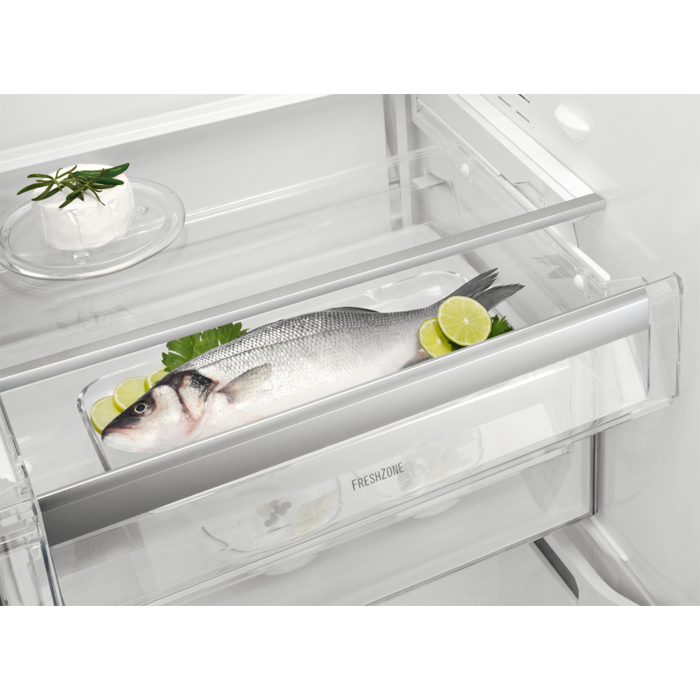 Electrolux ERE3977MAX fridge Freestanding – image 4