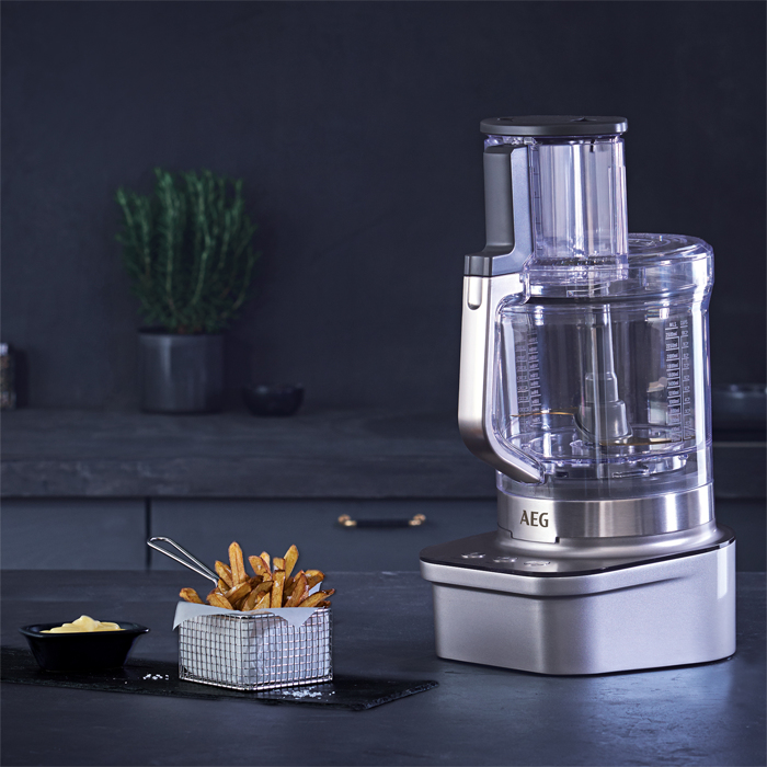 AEG FP9300 food processor – image 5
