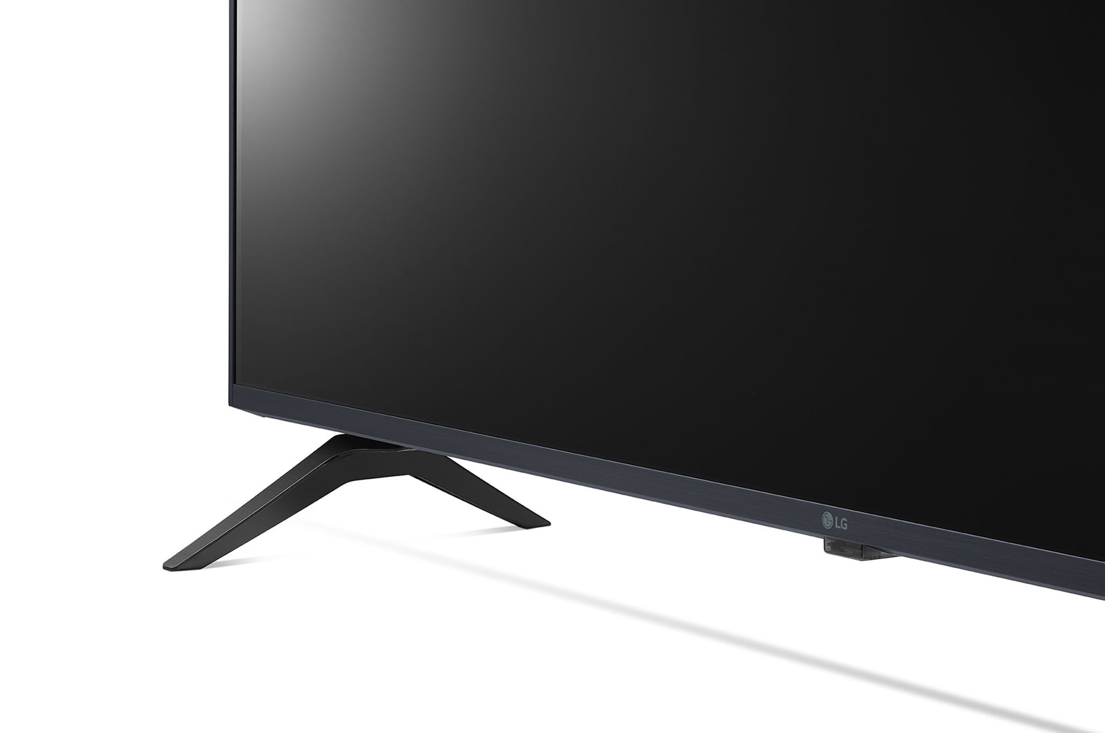 LG UHD 43UR80006LJ TV – image 4