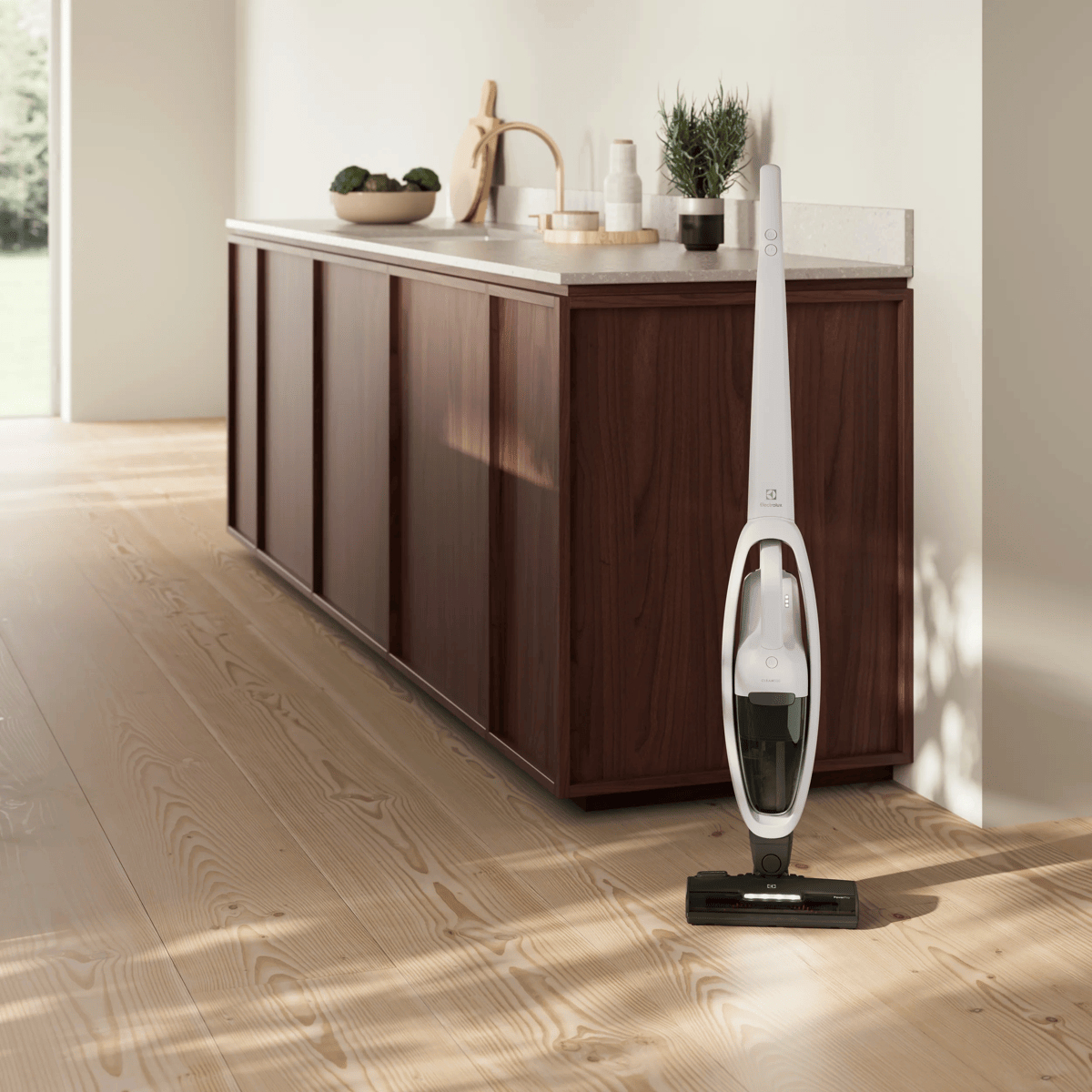 Electrolux ES52CB18SH 2-in-1 stick vacuum Battery Dry Cyclonic, Foam, Post motor filter Bagless – image 8