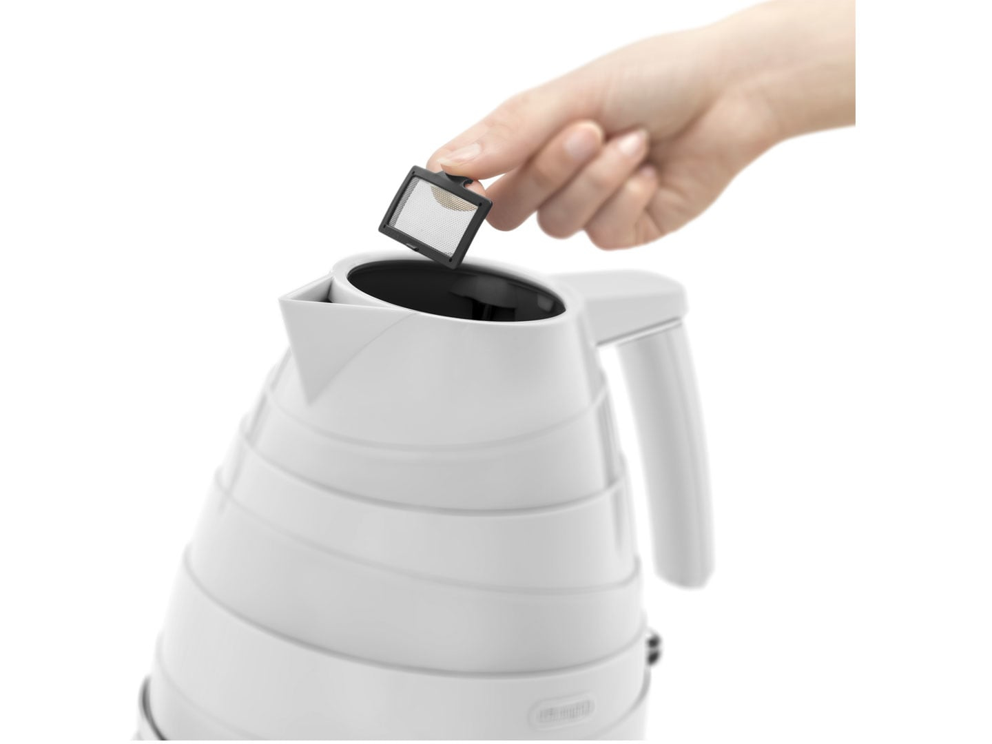 De’Longhi Avvolta electric kettle – image 3