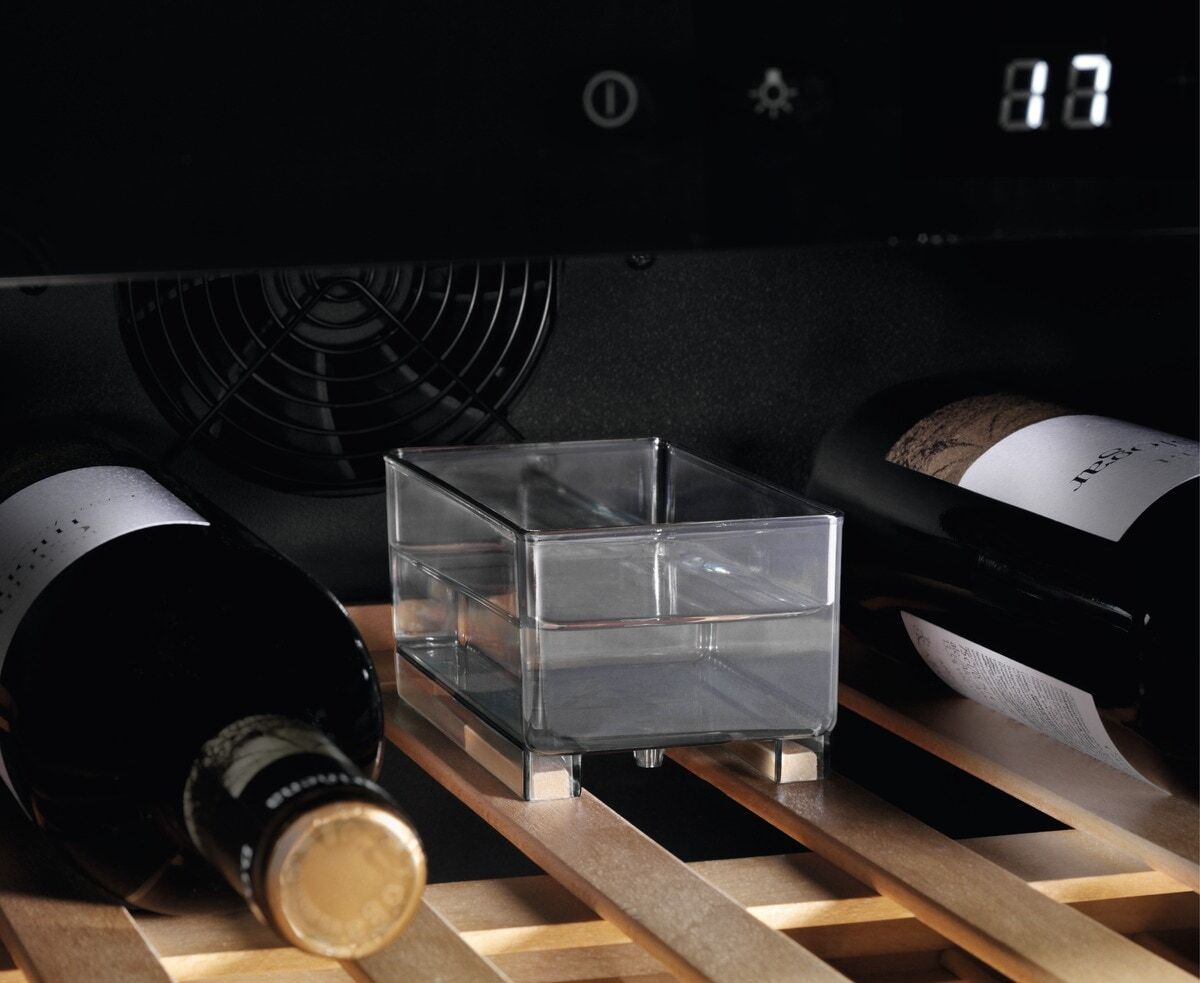 Electrolux EWUS052B5B Built-in Black 52 bottle(s) – image 5