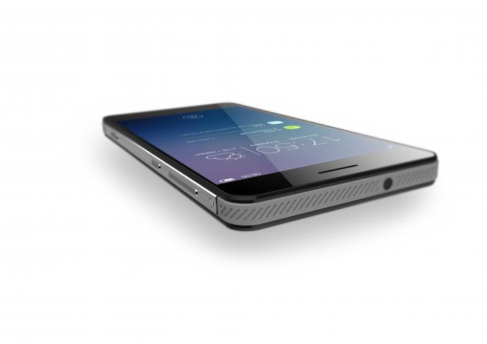 Hisense C20 smartphone – image 5