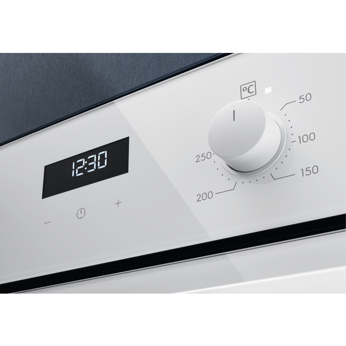 Electrolux EOF5C50BV 65 L White – image 2