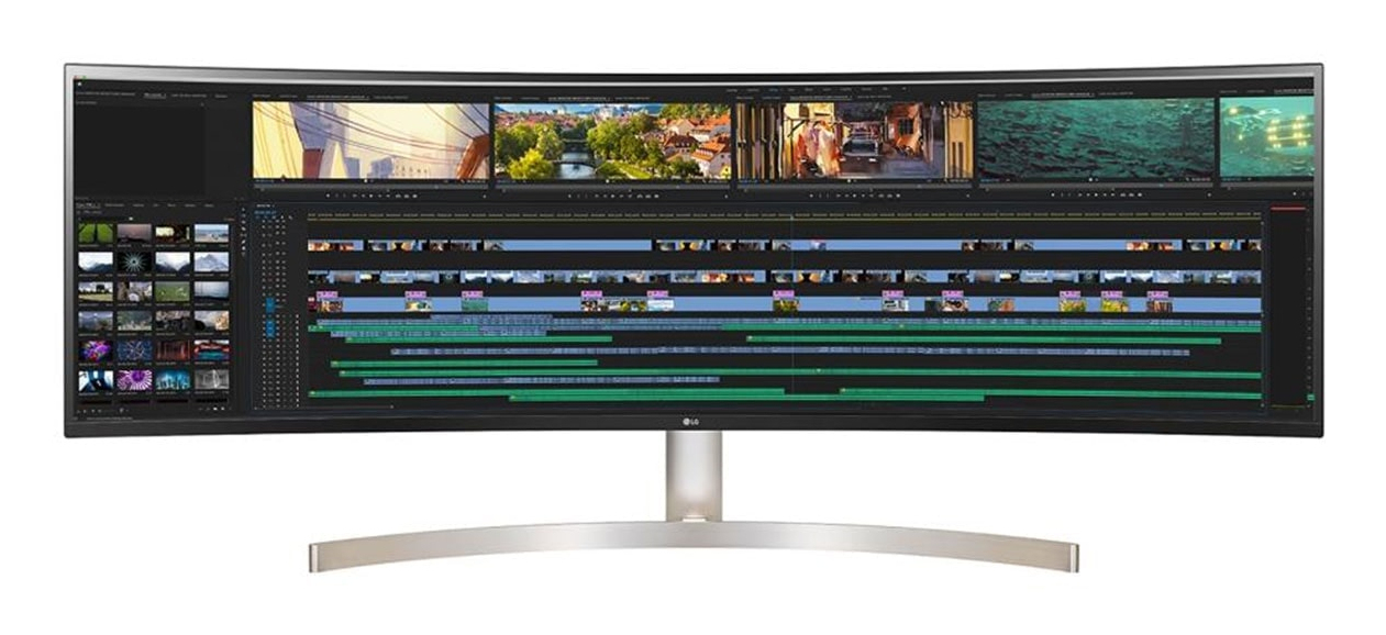 LG UltraWide computer monitor – image 2