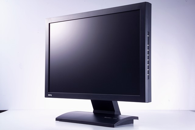 BenQ G2000WA 20" LCD – image 2