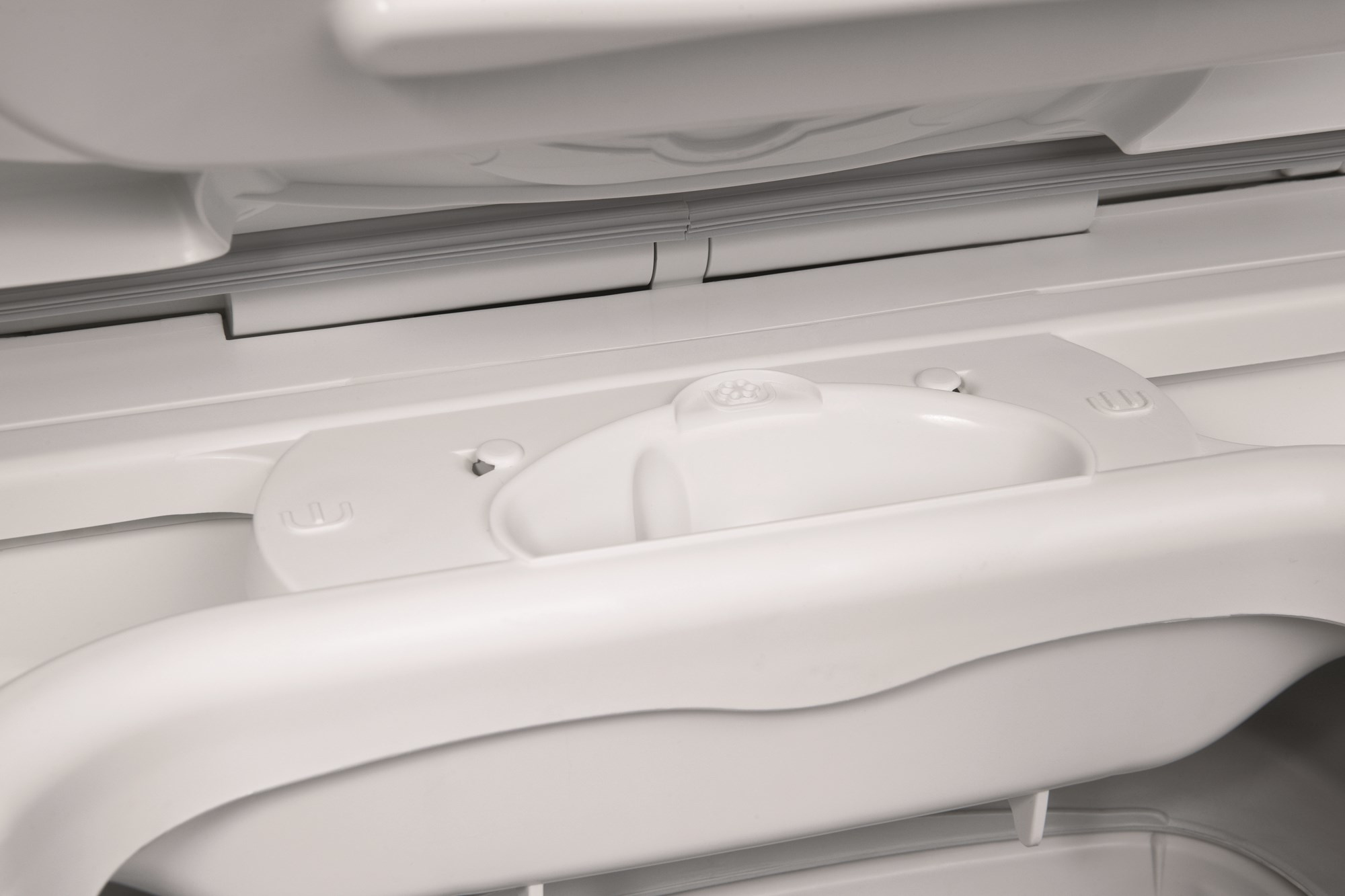 Electrolux EWT1361ESW washing machine Top-load – image 3