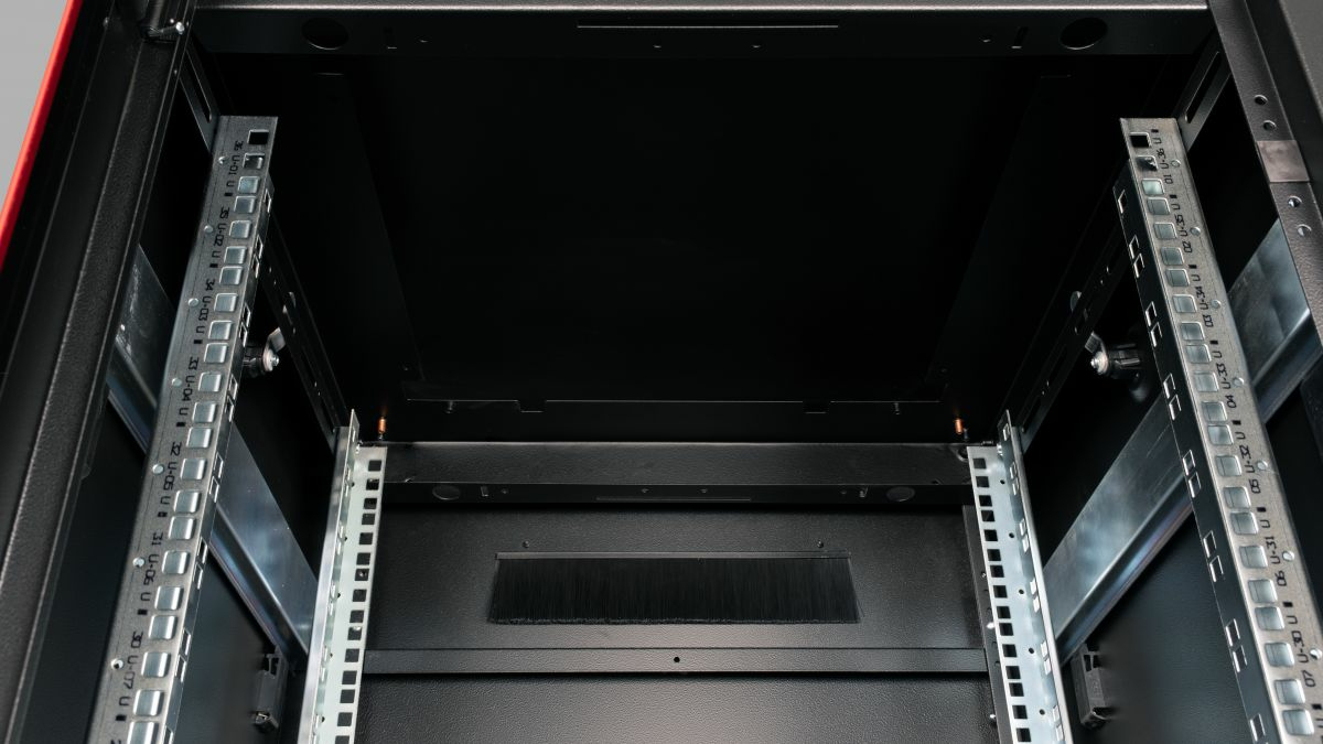 Equip Dynamic Flex 19' Cabinet, 36U – image 6
