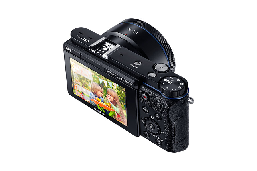 Samsung 3300 + 16-50mm Power Zoom + 50-200mm – image 4