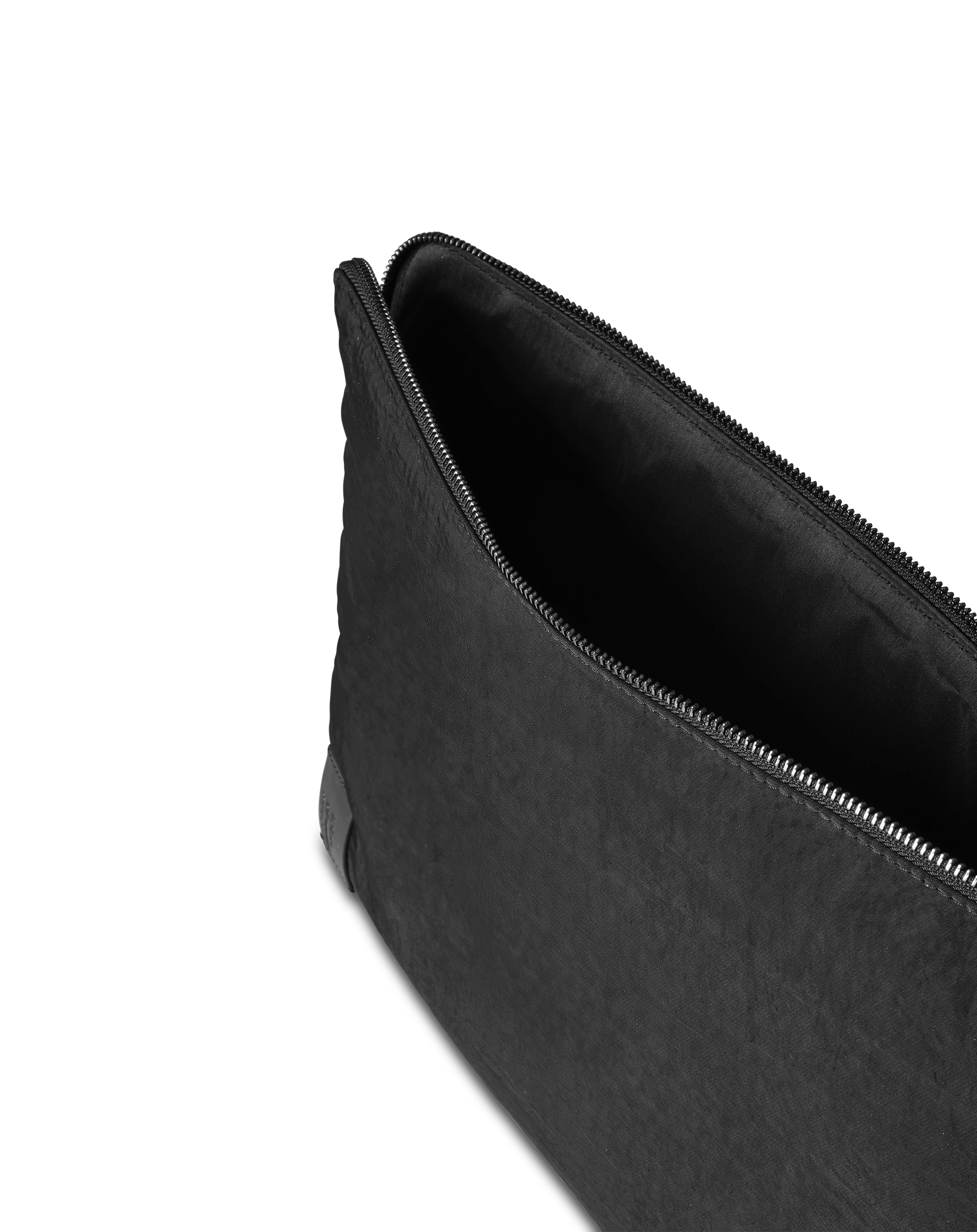 iDeal of Sweden Essential Laptop Sleeve – image 3
