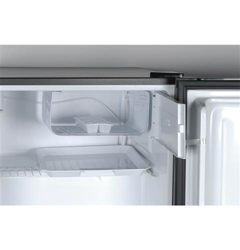 Haier HC17SF15RB fridge-freezer Freestanding Black – image 4
