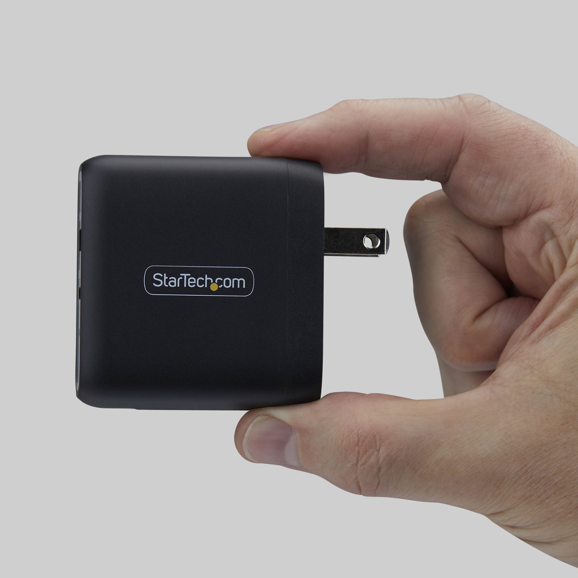 StarTech.com 37W USB-C & USB-A Wall Charger, Portable Charger with USB Power Delivery Fast Charging – image 9