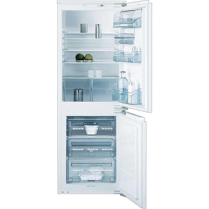 AEG SN71840-5I fridge-freezer Built-in White