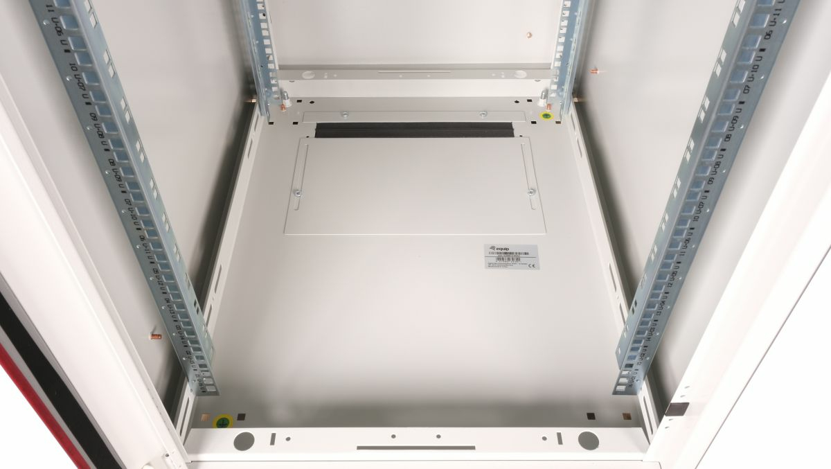Equip Dynamic Flex 19' Cabinet, 16U – image 3
