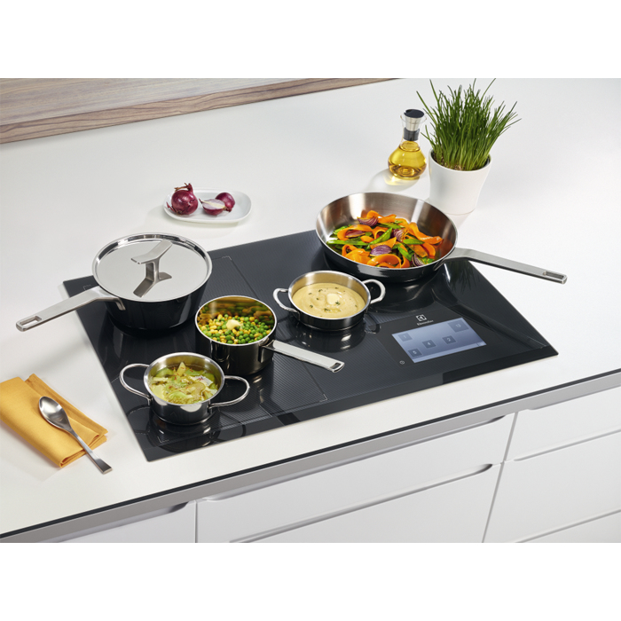 Electrolux EHX8H10FBK Black Built-in Zone induction hob 4 zone(s) – image 2