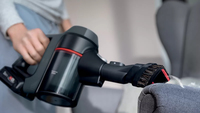Bosch BBS712A aspirateur balai et balai électrique Sans sac 0,3 L Noir, Acier inoxydable