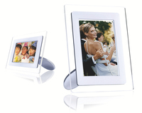 Philips Philips 7FF1AW 7" PhotoFrame https://images.icecat.biz/img/gallery_lows/319adc9fbfb934db5932ad0ff06a2116.jpg