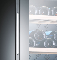 Haier Wine cellar WS105GA Refroidisseur de vin compresseur Autoportante Noir 105 bouteille(s)