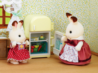 Sylvanian Families La maman lapin chocolat et réfrigérateur