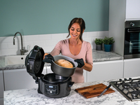 Ninja OP100EU appareil multi-cuissons 4,7 L 1460 W Noir