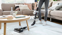 Bosch BBS711W aspirateur balai et balai électrique Sans sac 0,3 L Noir, Acier inoxydable, Blanc