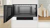 Bosch Serie 8 BFL7221W1 micro-onde Intégré Micro-onde simple 21 L 900 W Blanc