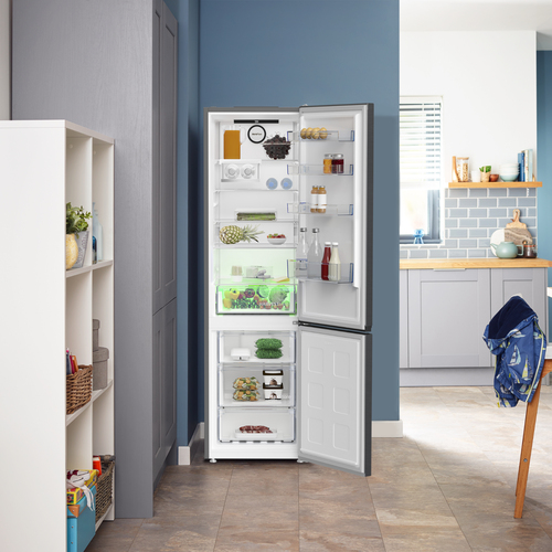 Beko CNG6603VPZ Freestanding AeroFlowTM Fridge Freezer with HarvestFreshTM – image 9