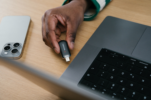 Verbatim Plectra USB-C Flash Drive Black – image 8